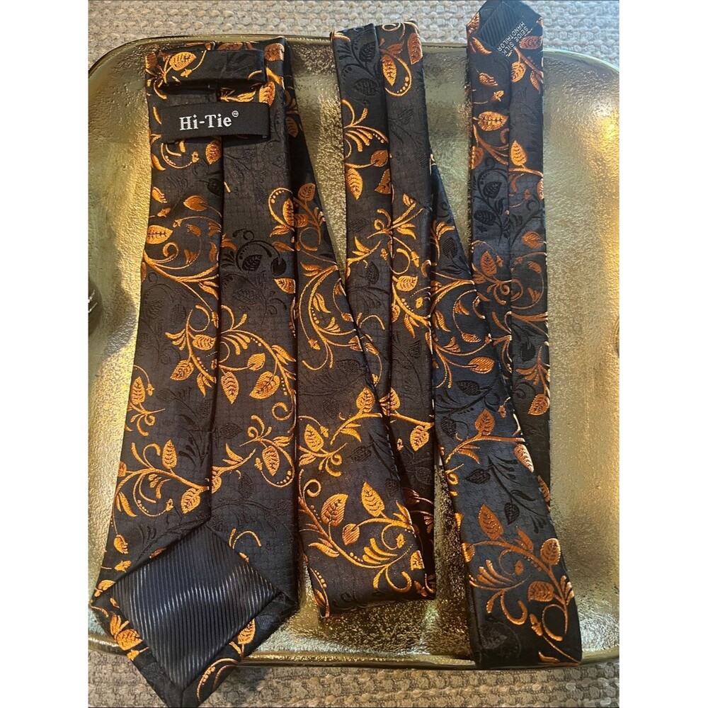 #2175**Hi-Tie Black Tie with Metallic Copper Leaf Jacquard